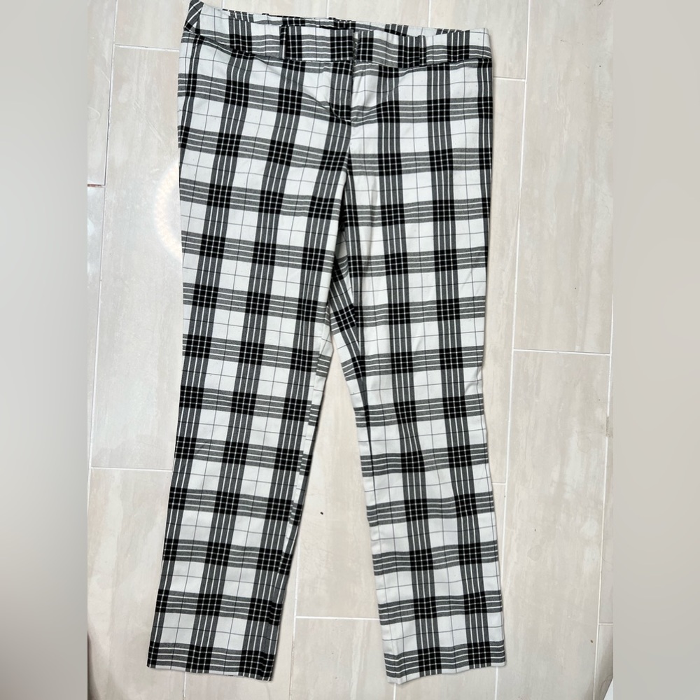 Worthington Plaid Straight Leg Business Pants
